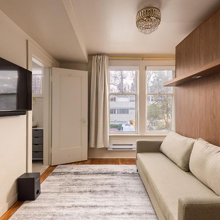 The Hunter House Bed And Breakfast 밴쿠버 외부 사진